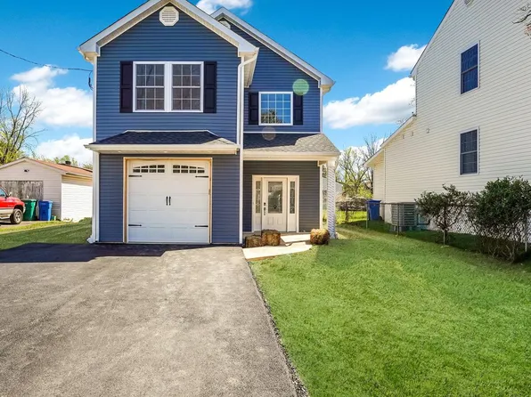 1906 Maple Ave, Croydon, PA 19021