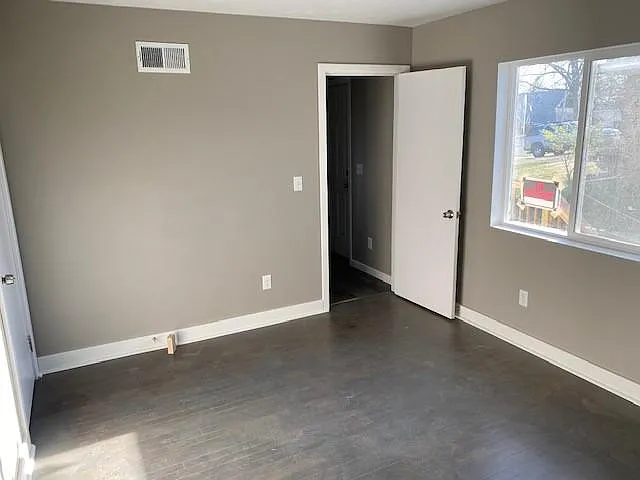 2105 N 63rd St — Photo 15