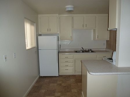 5th image of 120 Avian Dr APT B