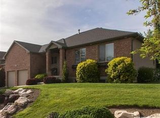106 W 925 N, Centerville, UT 84014