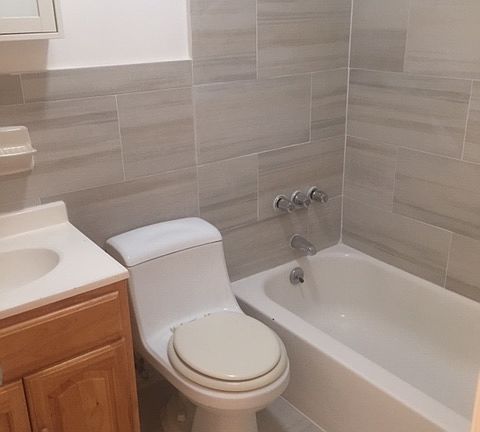 2nd image of 550 11th St APT 1L