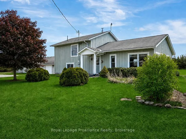 2508 County Road 7 Rd, Prince Edward County, ON K0K 2T0