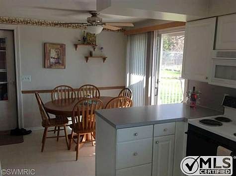 4th image of 5062 Clearwater St