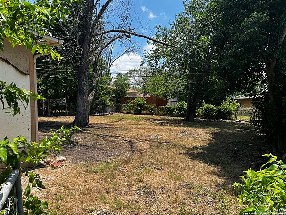 5th image of 1238 THORAIN BLVD