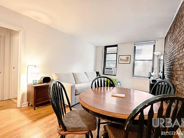 35 Grove St #5M — Photo 2