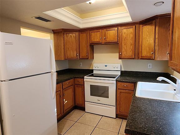 4th image of 1301 N Conrad Ave