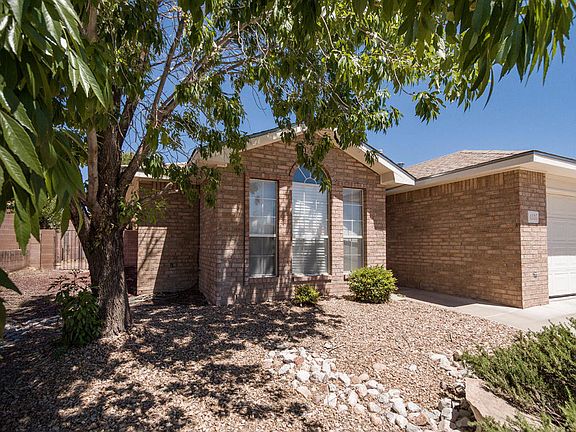 4th image of 4535 Aspen Glade Dr NW