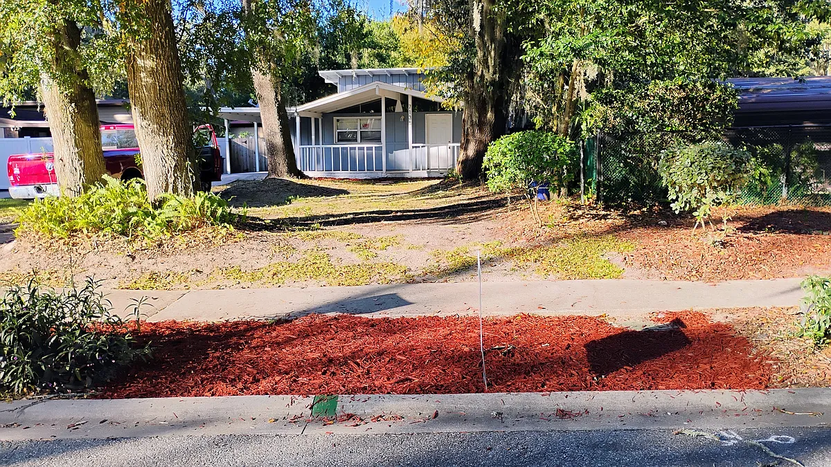 Building Photo - 7135 Oakwood Dr