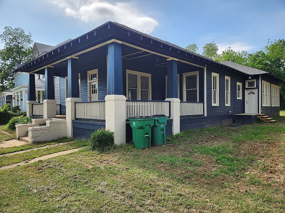 Side porch