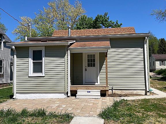 2nd image of 1010 N 20th St