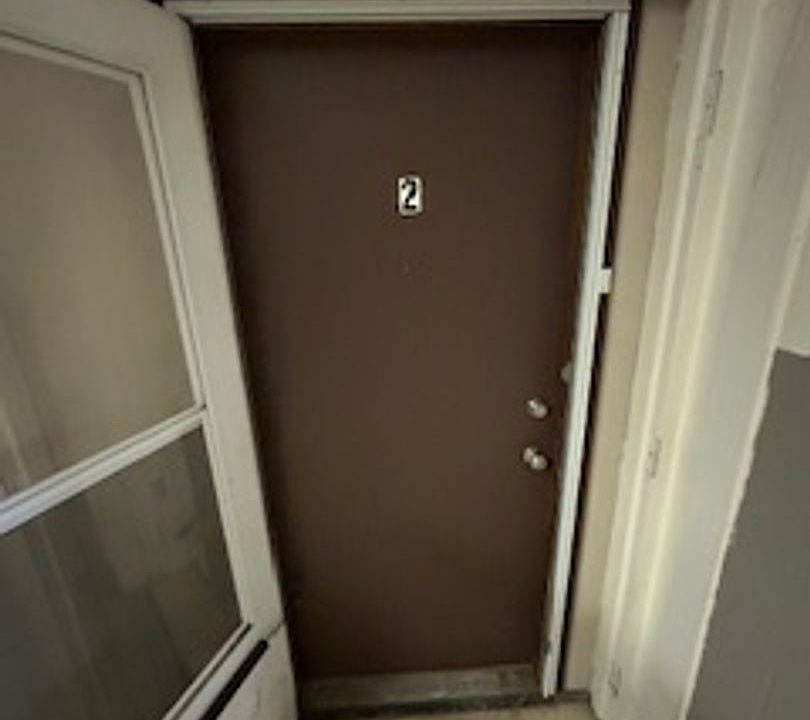 1st image of 314 Church St #2