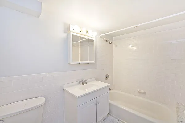 Rented by Bold New York | media 30