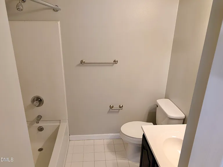 2849 Bedfordshire Ct — Photo 15