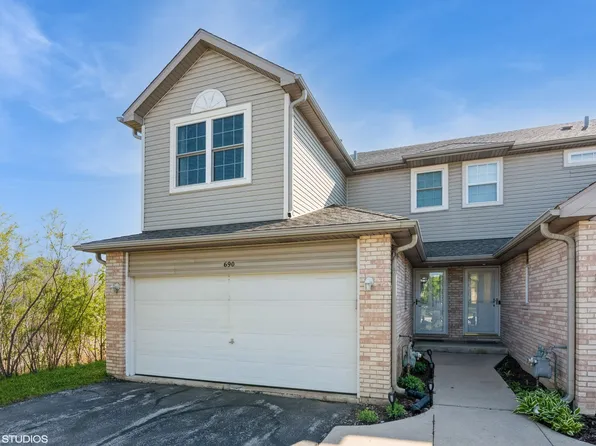 690 N Western Ln, Addison, IL 60101