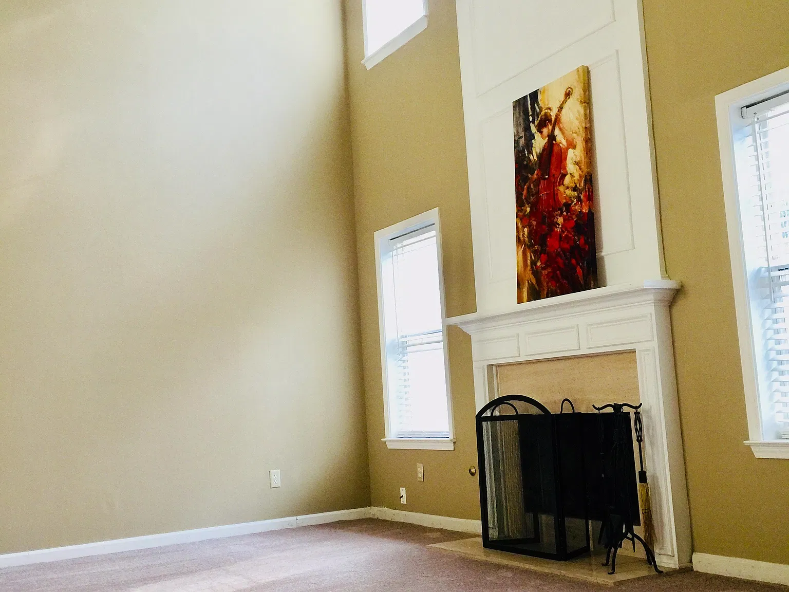 3 bed, 2031 sqft, $2,430 — Photo 2