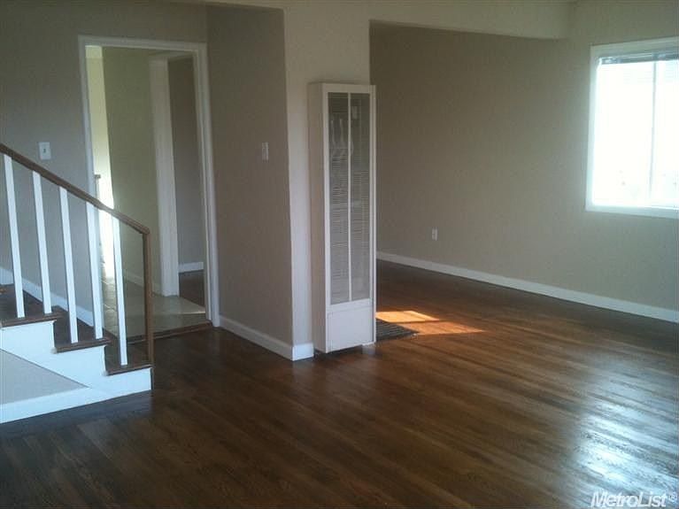 2nd image of 332 S 15th St