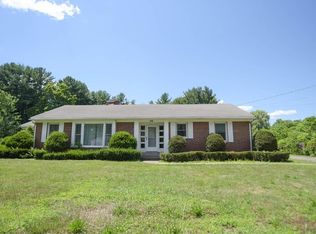 1298 Suffield St, Agawam, MA 01001