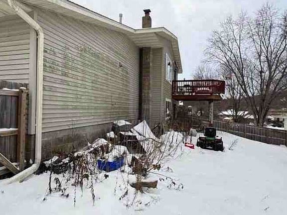 5th image of 1036 Pioneer Rd