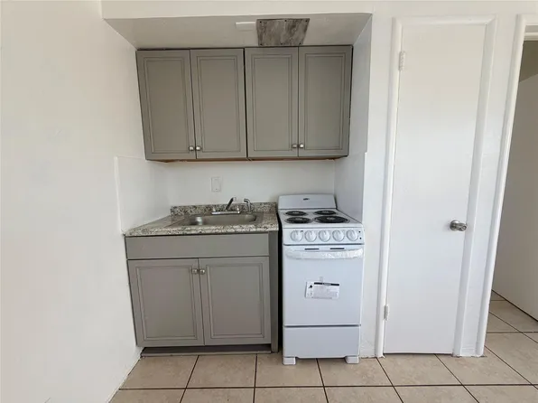 1723 Moffett St APT 16, Hollywood, FL 33020