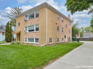 1370 Harding Ave APT 2, Des Plaines, IL 60016