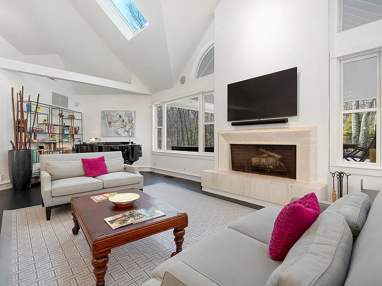 9 Long Hill Rd — Photo 19