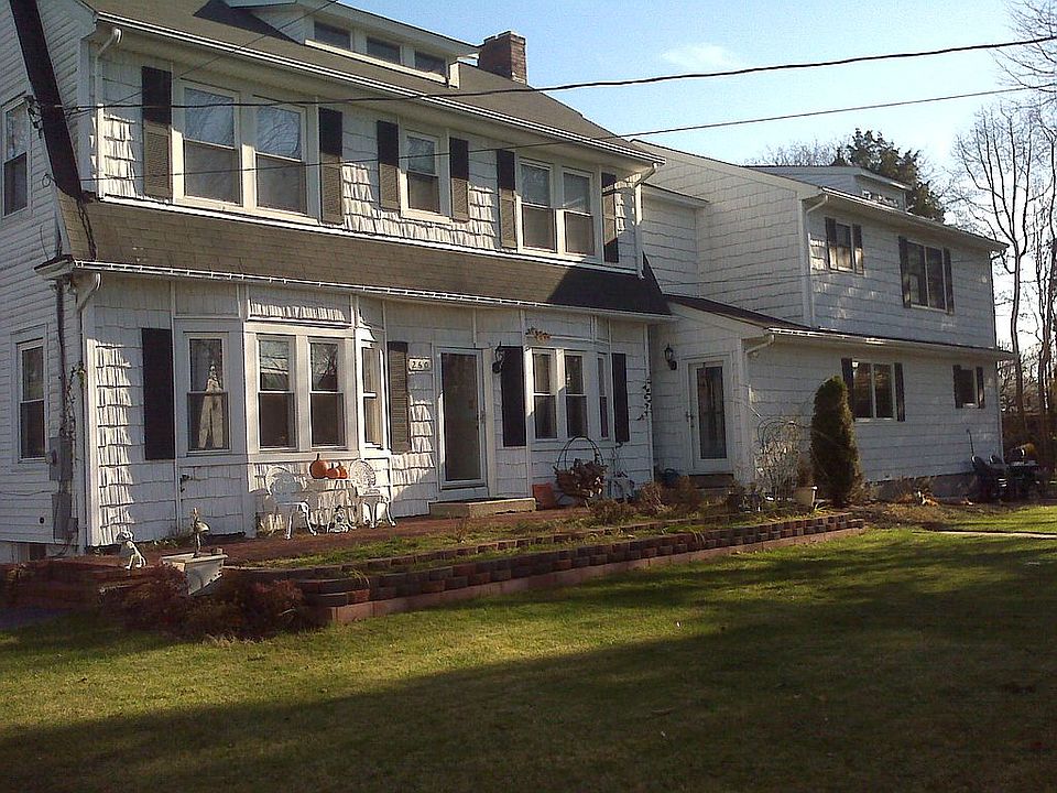 1st image of 260 N Broome Ave