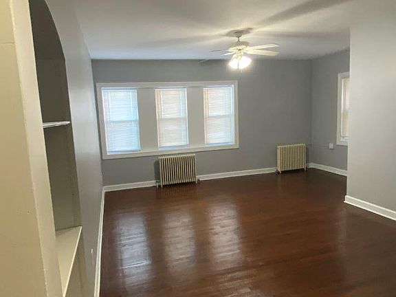 5th image of 3148 Calwagner St #2F