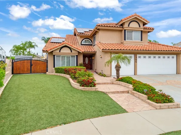 1305 Harvest Cir, Corona, CA 92882