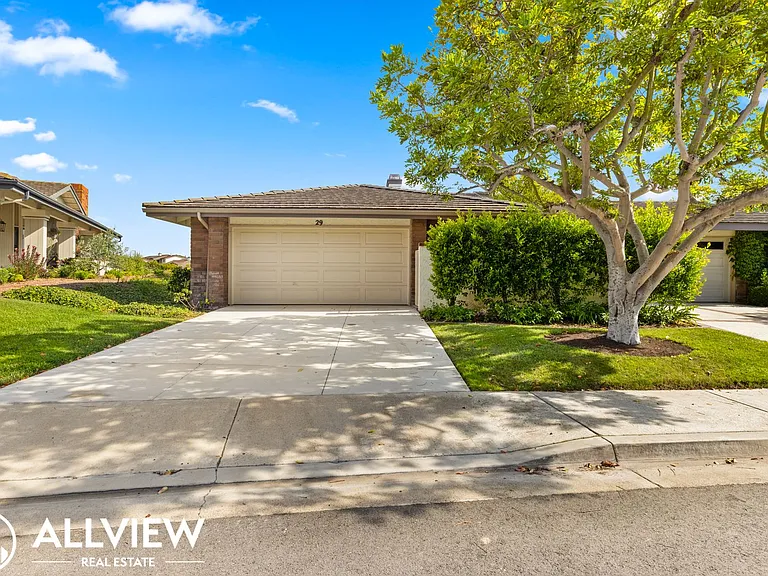 29 Skysail Dr — Photo 38