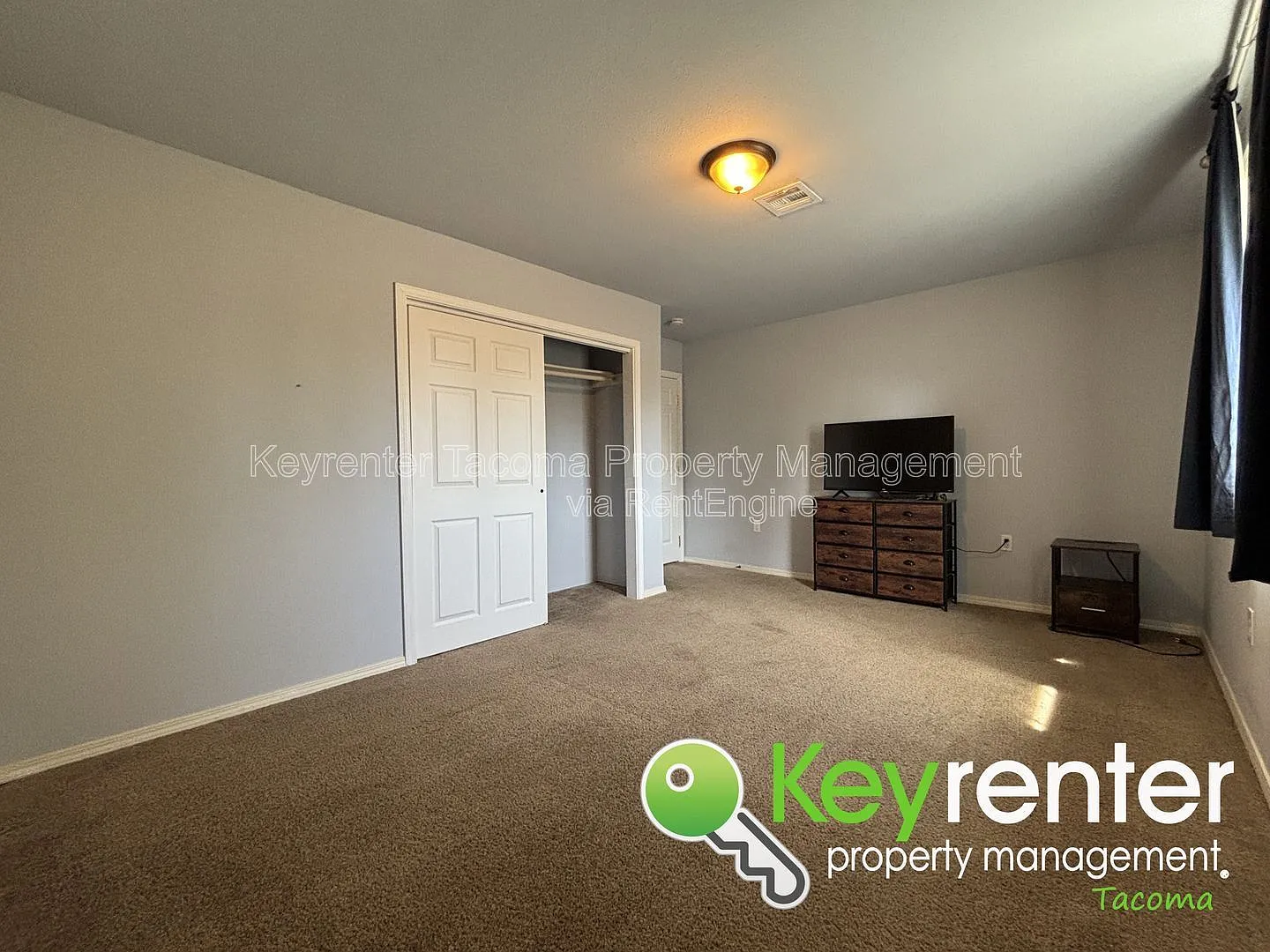 1 bed, 1.0 bath, $725 — Photo 3