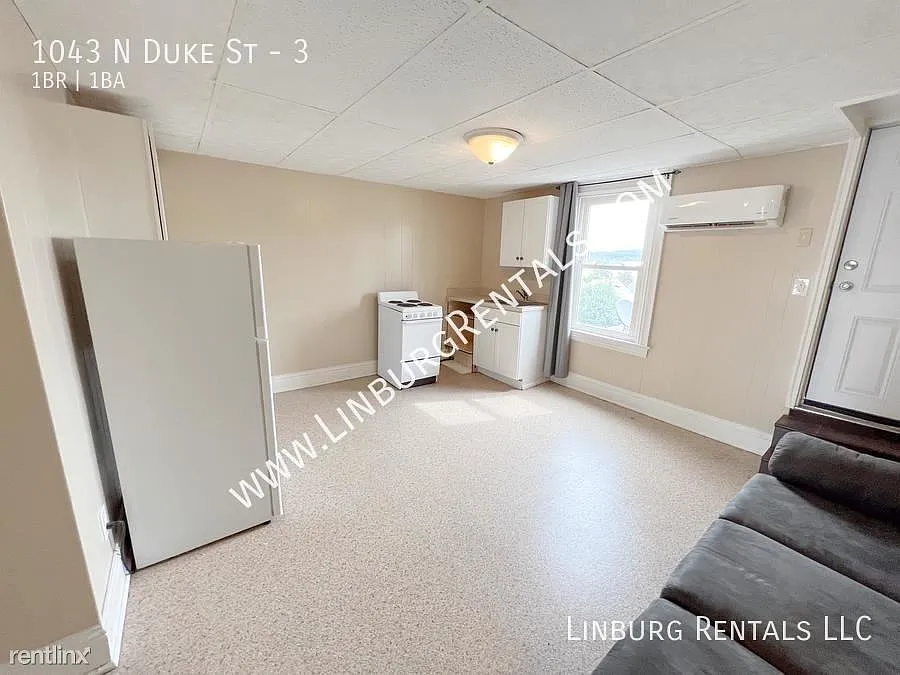 Living/Kitchen