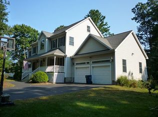 2 Dustin Young Ln, Billerica, MA 01821