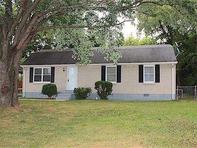 812 8th Ave E, Springfield, TN, 37172