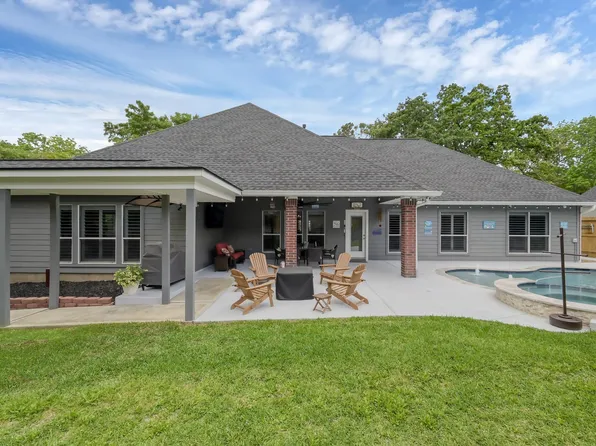 13422 Hidden Valley Dr, Montgomery, TX 77356