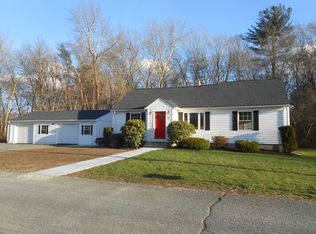 12 Maple St, Westport, MA 02790