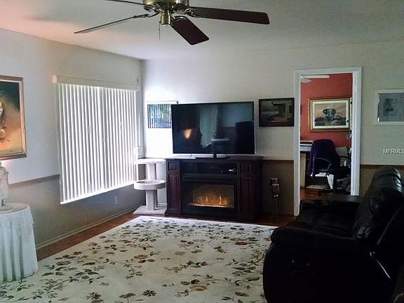 5th image of 9040 40th St N #5