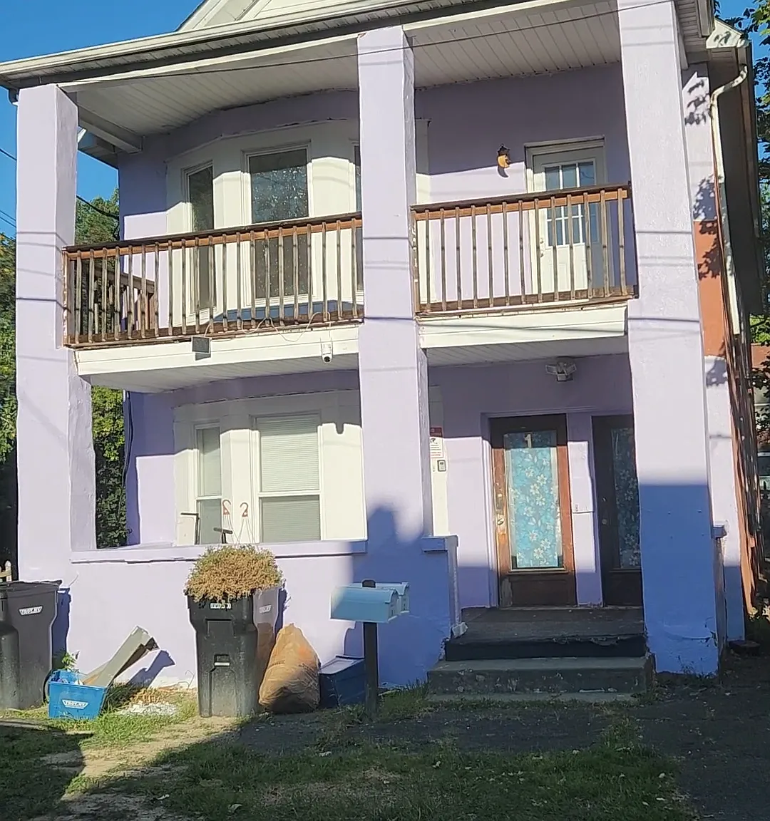4 bed, 3000 sqft, $750 — Photo 2