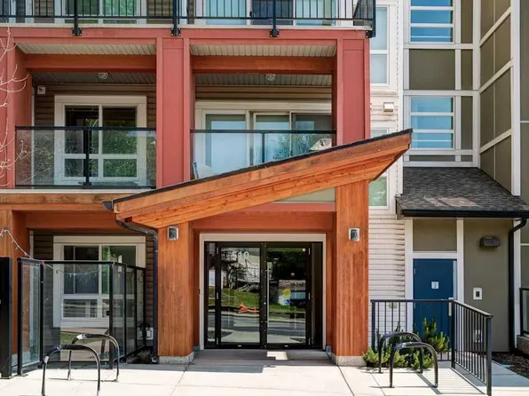 510 W Edmonton Trl NE #313, Calgary, AB T2E 3H1