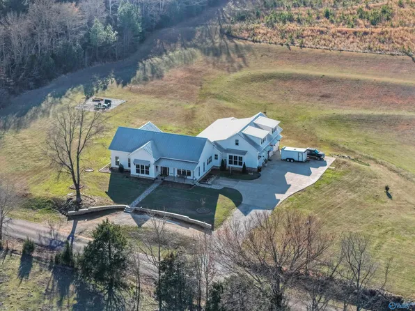 14879 Gordon Rd, Athens, AL 35611