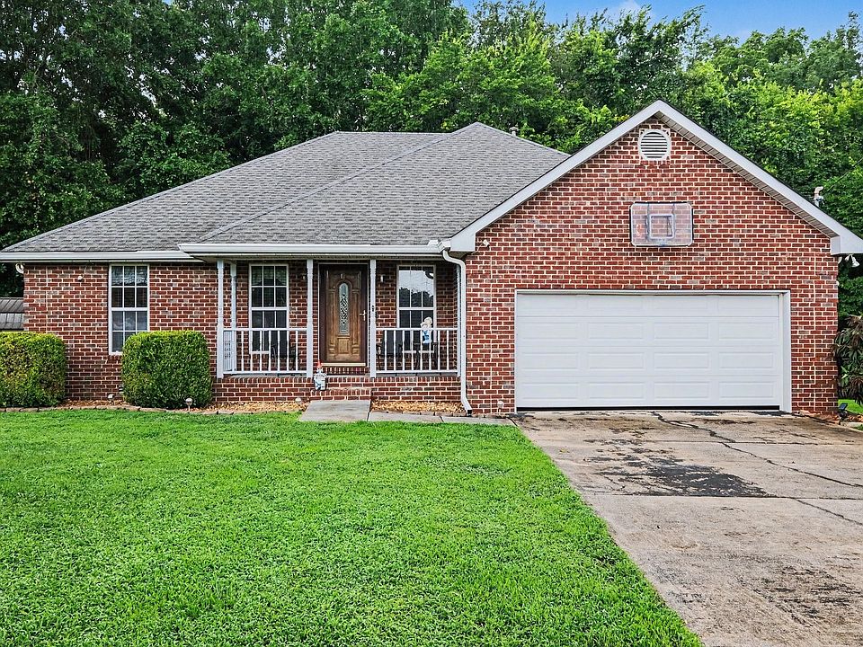 1st image of 712 Williamsburg Dr
