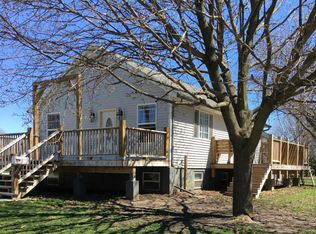 709 N Mill St, Le Roy, IL 61752