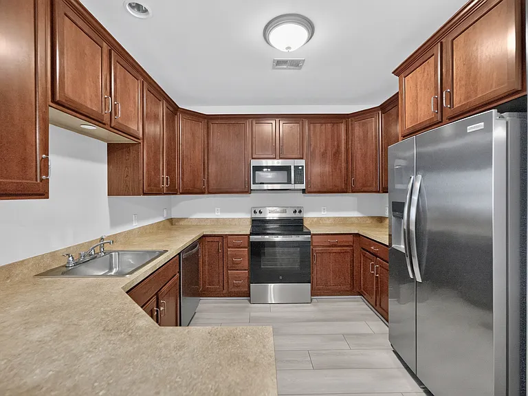 406 Degas Ct — Photo 3