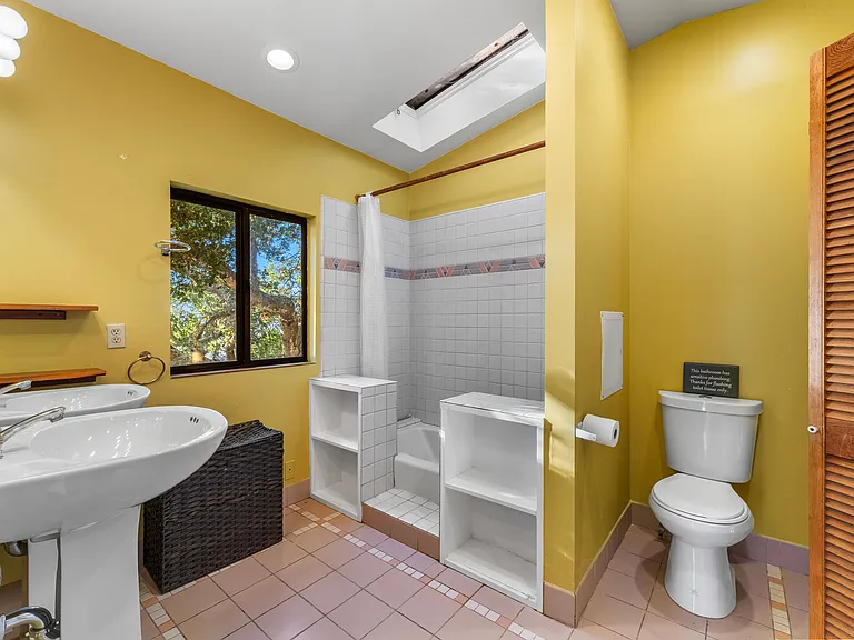 1724 La Vereda Rd — Photo 11