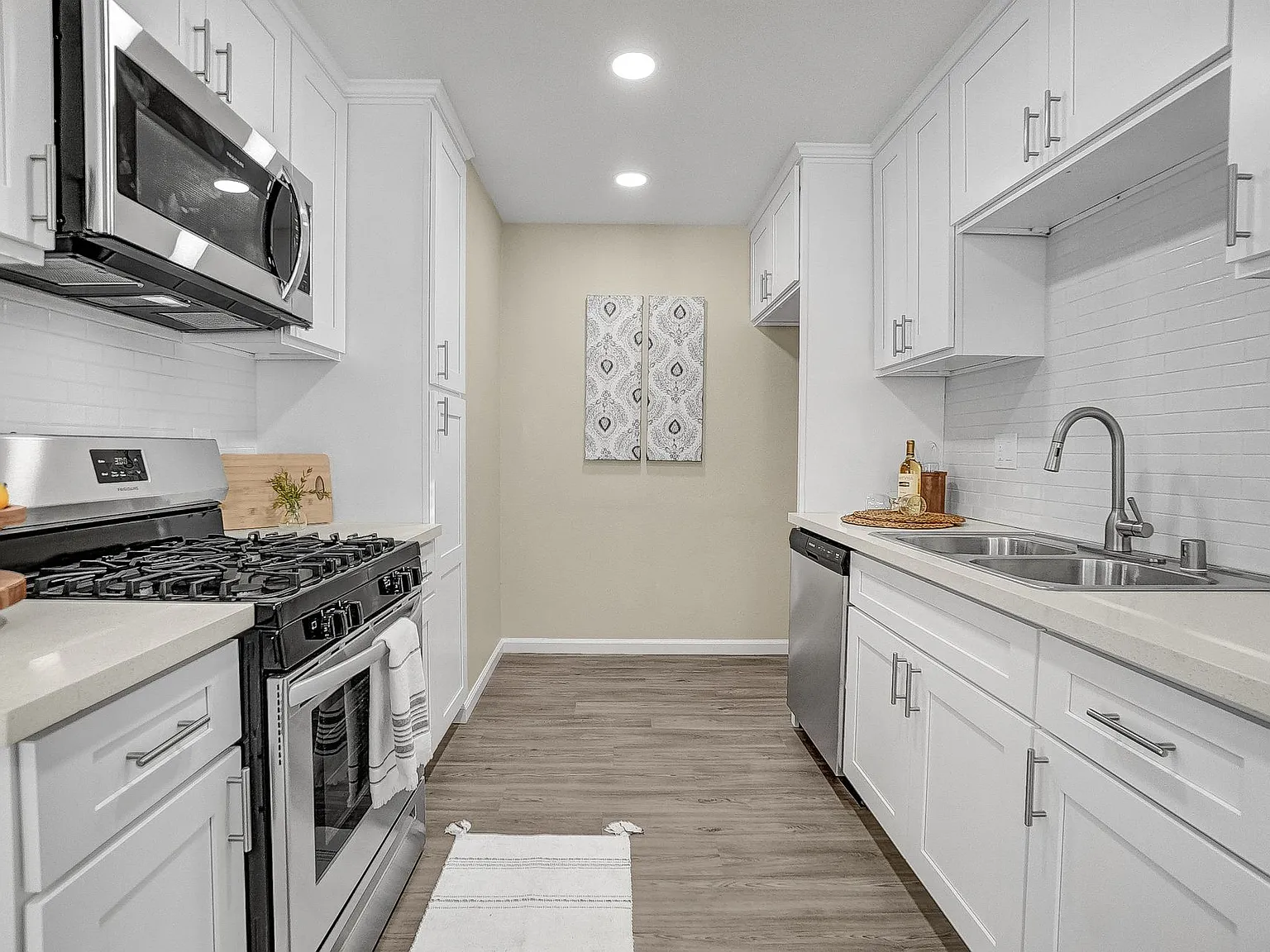 Las Casitas Apartments - Redlands, CA — Photo 1