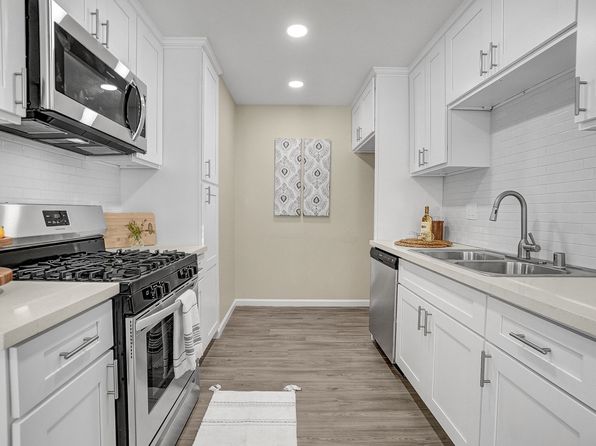 132 New York St #2B-2BA-960SQFT