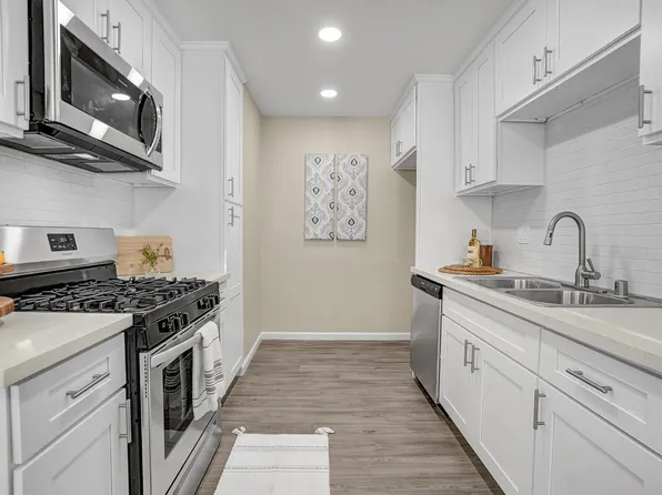 Las Casitas Apartments - Redlands, CA, 132 New York St #D-106, Redlands, CA 92373