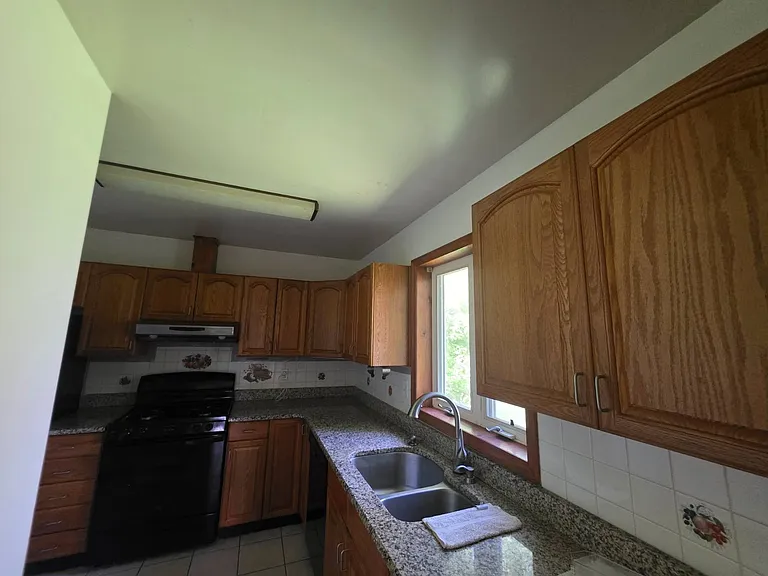6910 Buckley Rd — Photo 12