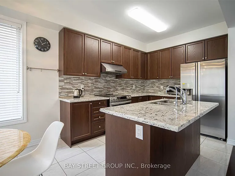 6 Wagner Dr — Photo 2
