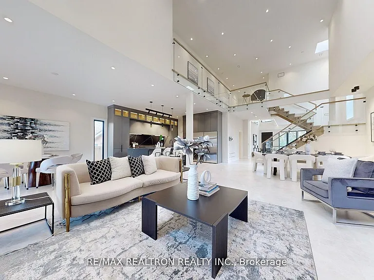 84 Murray Dr — Photo 5