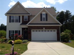 3184 York Place Dr, Walkertown, NC 27051